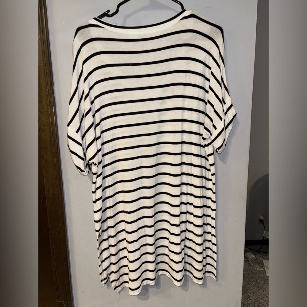 Striped Tunic - Picture 2 of 3